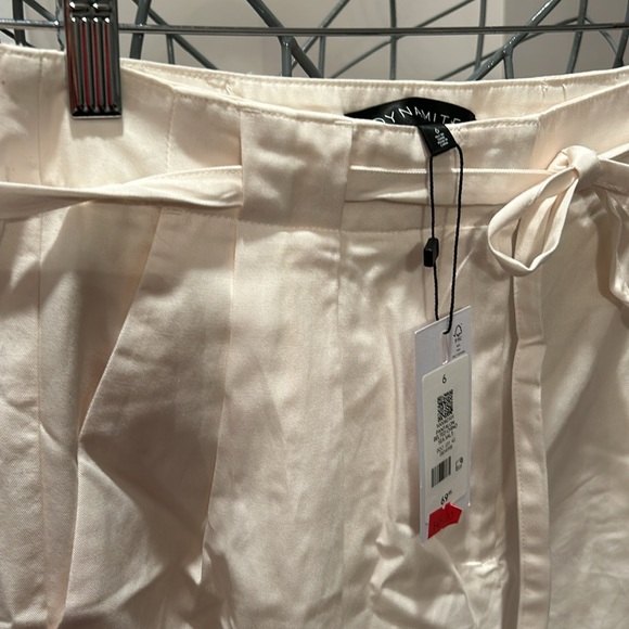 NWT light pants - Picture 2 of 7